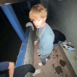 Meet your Posher, Christian